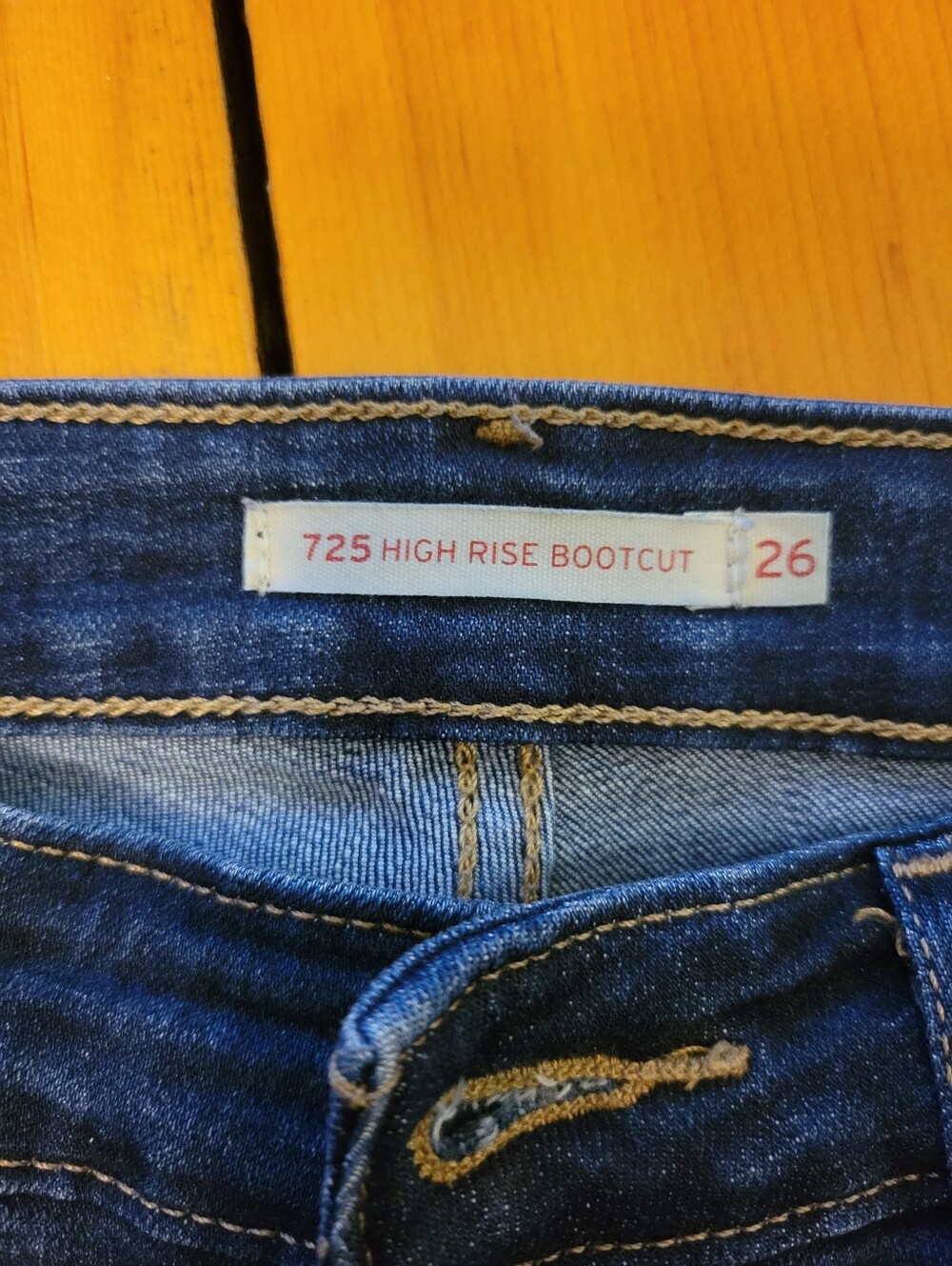 Levi's 725 High Rise Bootcut - Picture 5 of 7